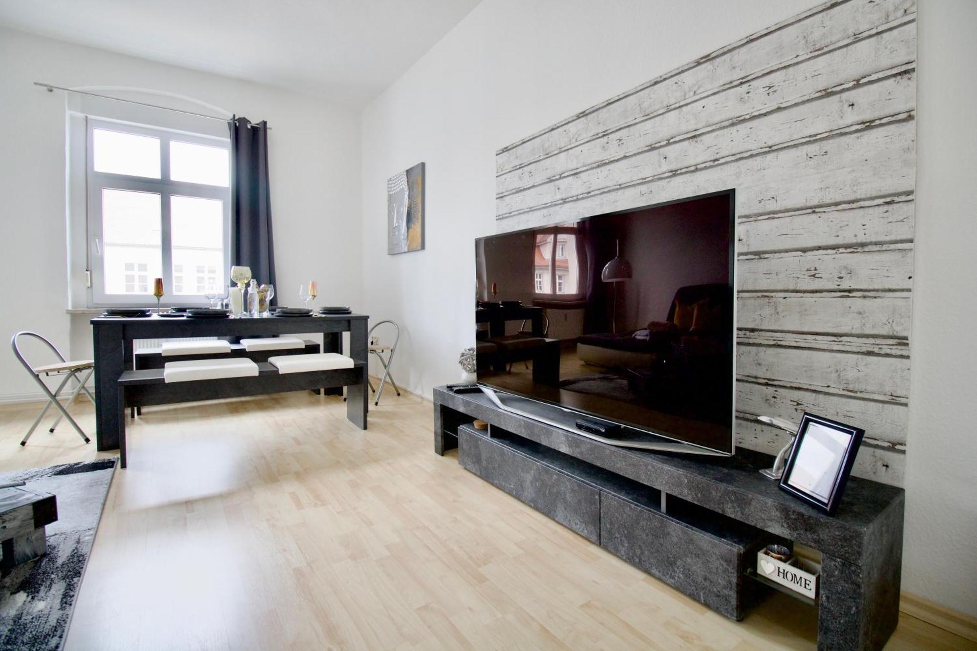Gemuetliches Innenstadtnest, Zentrale Lage, 88Qm, Kostenfreier Parkplatz, Fuer Bis Zu 6 Personen Cottbus Exterior photo